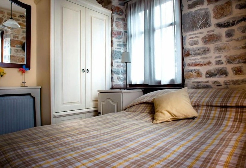 דירת חדר, Amanita Boutique