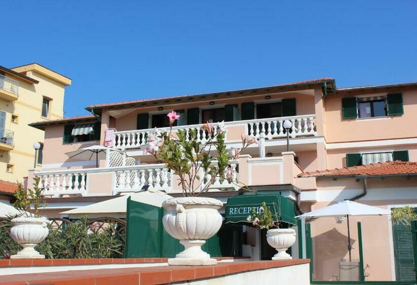 דירת חדר, Del Prado