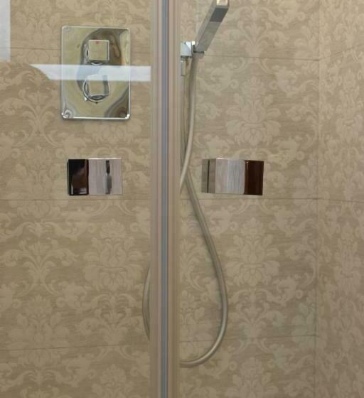 דירת חדר, Del Prado