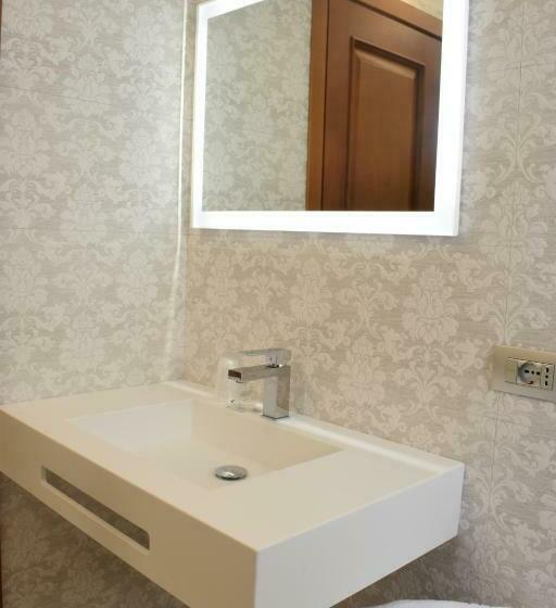 דירת חדר, Del Prado