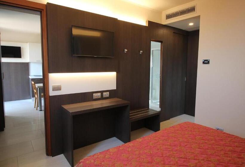 דירת חדר, Del Prado