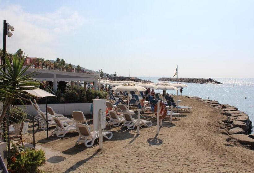 标准工作室, Del Prado