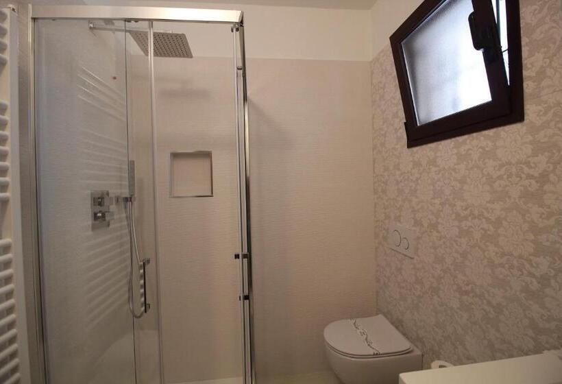 חדר סטודיו סטנדרד, Del Prado