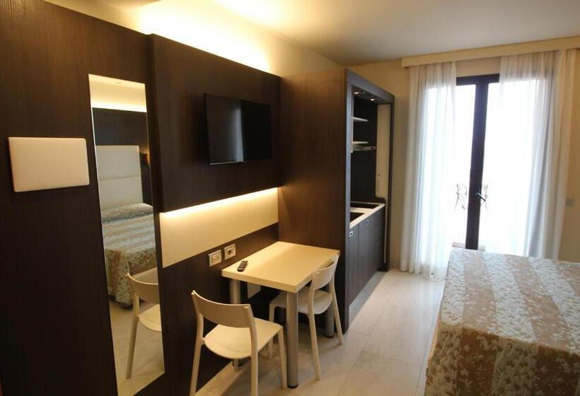 חדר סטודיו סטנדרד, Del Prado