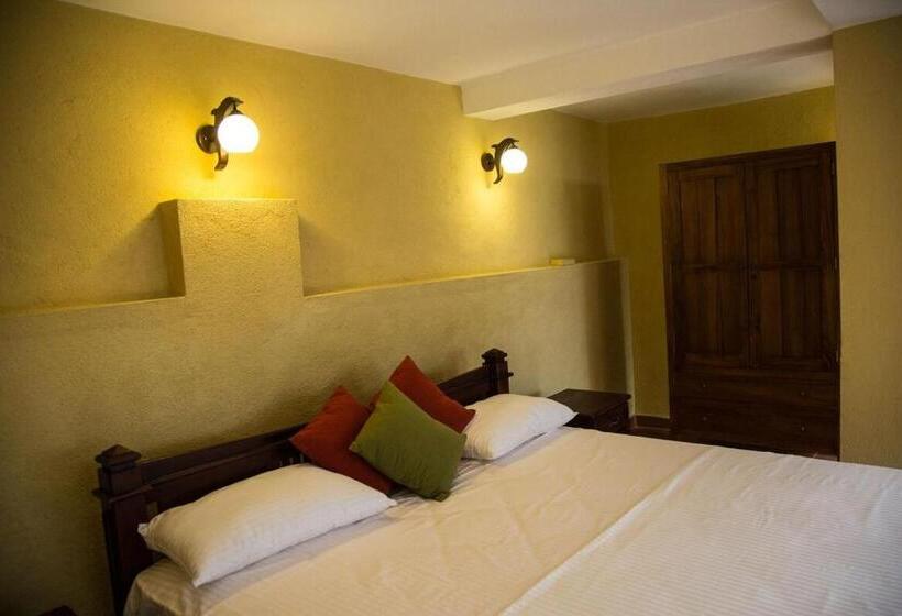 חדר סטנדרט לשלושה, Misty Hills Villa Kadugannawa