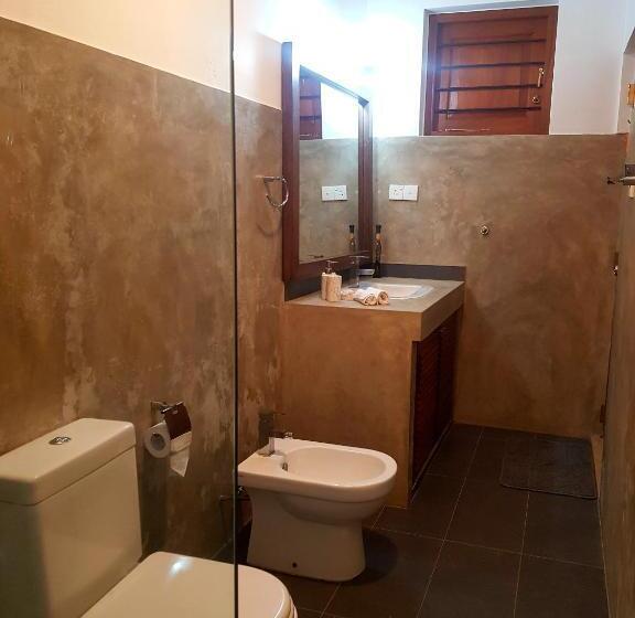 חדר משפחתי דלוקס, Misty Hills Villa Kadugannawa