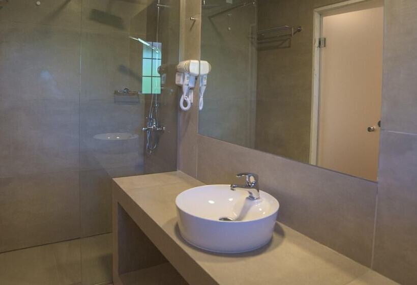 اتاق لوکس با چشم‌انداز باغ, Akron Seascape Resort, A Member Of Brown Hotels