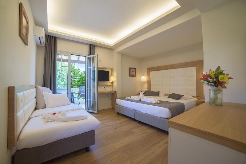 غرفة ديلوكس مطلّة علي الحديقة, Akron Seascape Resort, A Member Of Brown Hotels