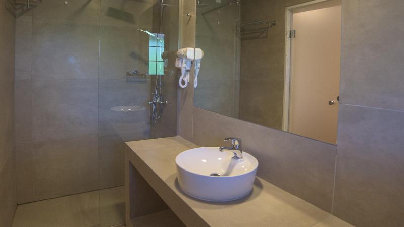 اتاق لوکس با چشم‌انداز باغ, Akron Seascape Resort, A Member Of Brown Hotels