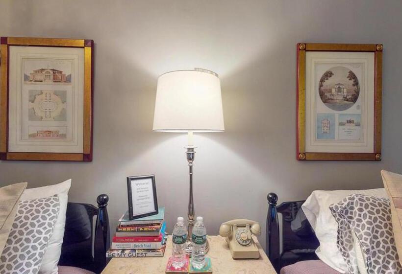 スタンダードルーム, Gardner Farm Inn