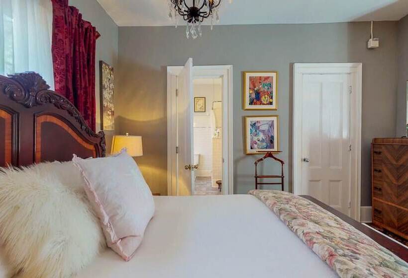 デラックスルーム, Gardner Farm Inn