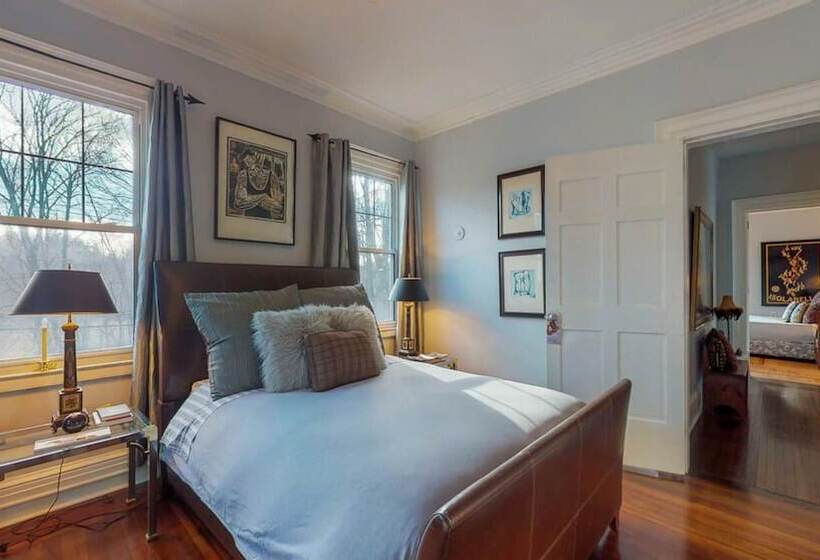 デラックスルーム, Gardner Farm Inn