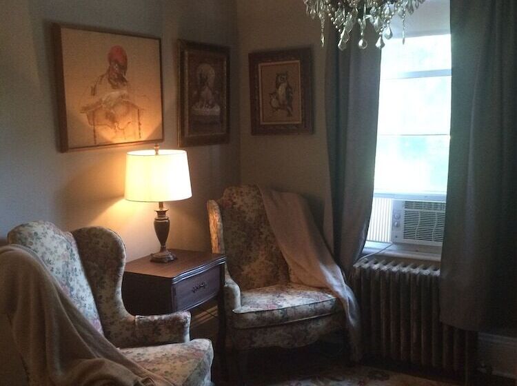 デラックスルーム, Gardner Farm Inn