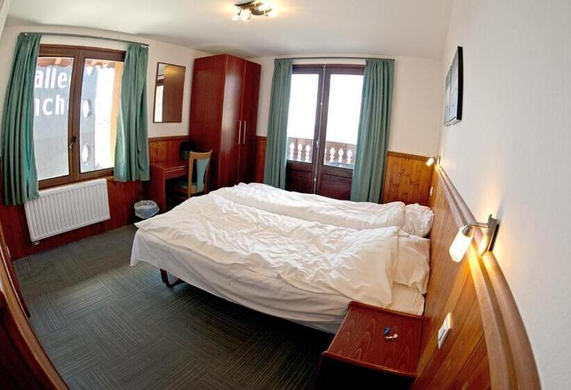 חדר סטנדרט עם מרפסת, Chalethotel Belle Etoile By Skinetworks
