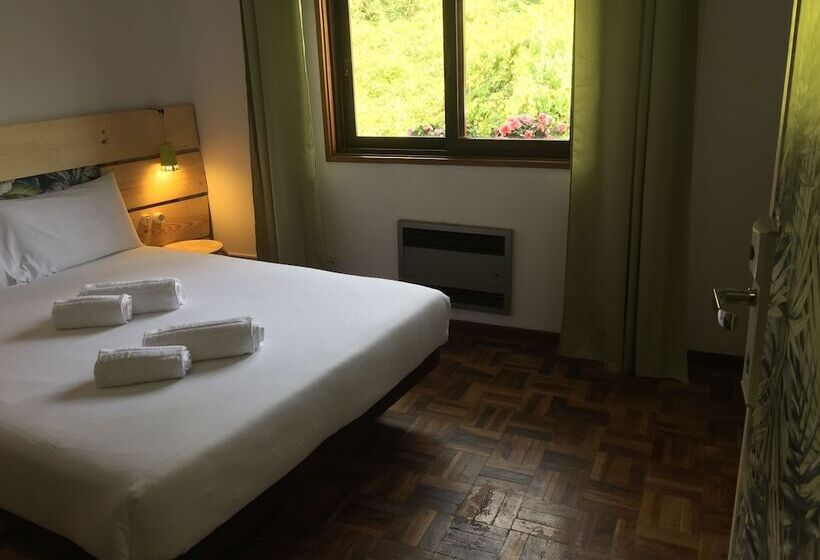 Quarto standart vista jardim, Casa Bonjardim