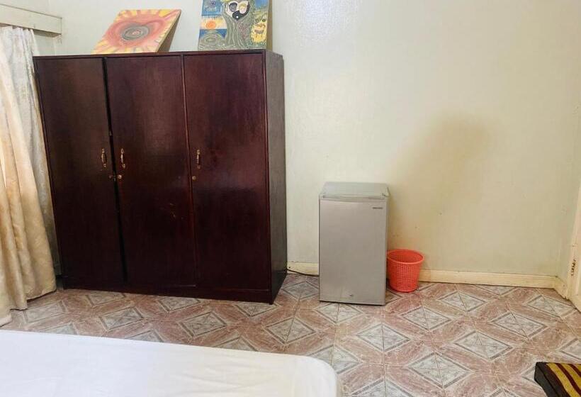 اتاق استاندارد, One World Village Guesthouse