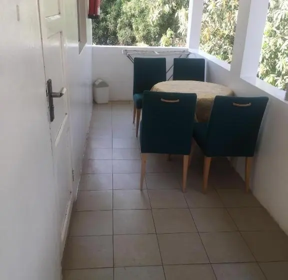 اتاق سوپریور, One World Village Guesthouse