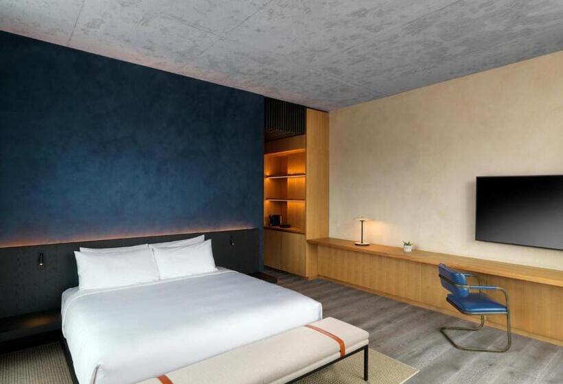 اتاق لوکس با تخت بزرگ, Nobu Hotel Chicago