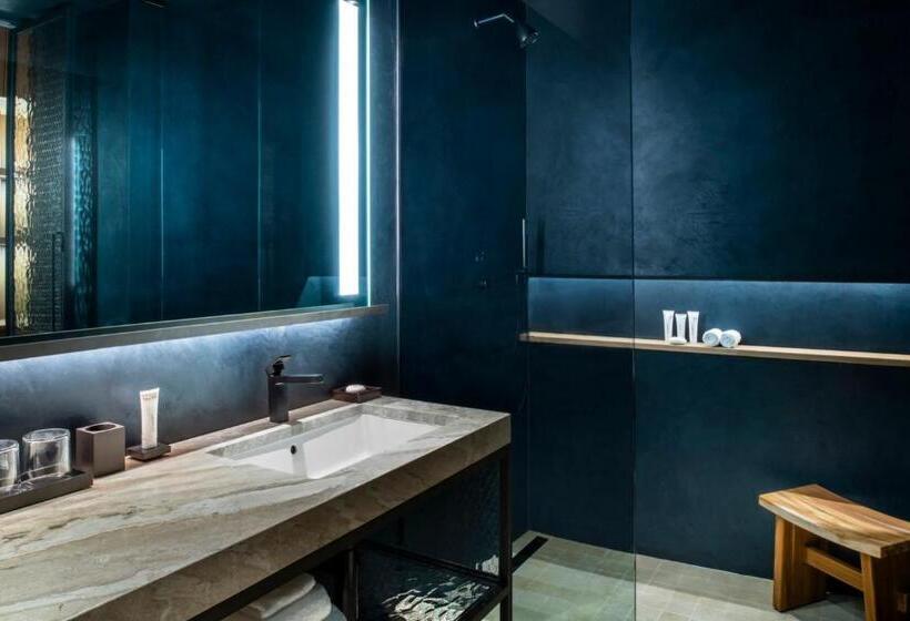 اتاق استاندارد با تخت بزرگ, Nobu Hotel Chicago