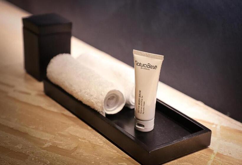 سوییت لوکس, Nobu Hotel Chicago