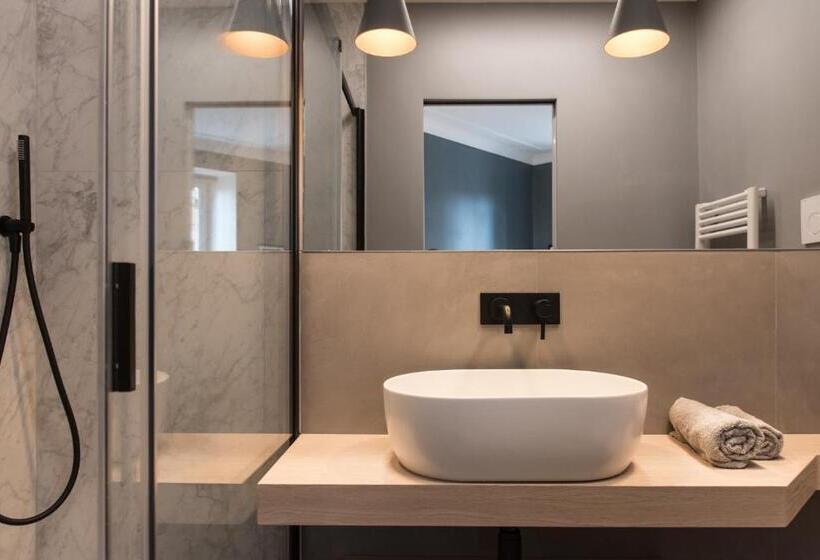 اتاق لوکس, Domus Alberico