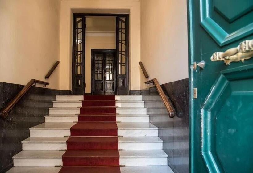 آپارتمان 1 خوابه با تراس, Domus Alberico