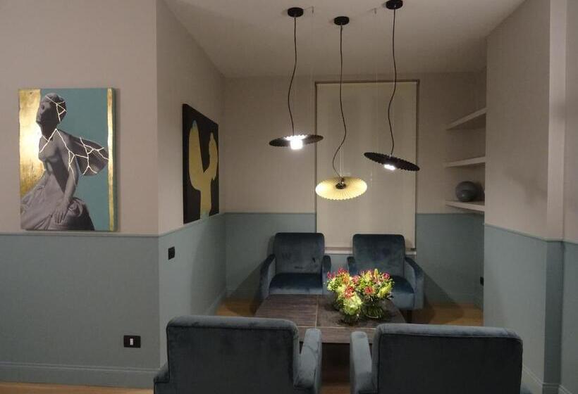 آپارتمان 1 خوابه با تراس, Domus Alberico