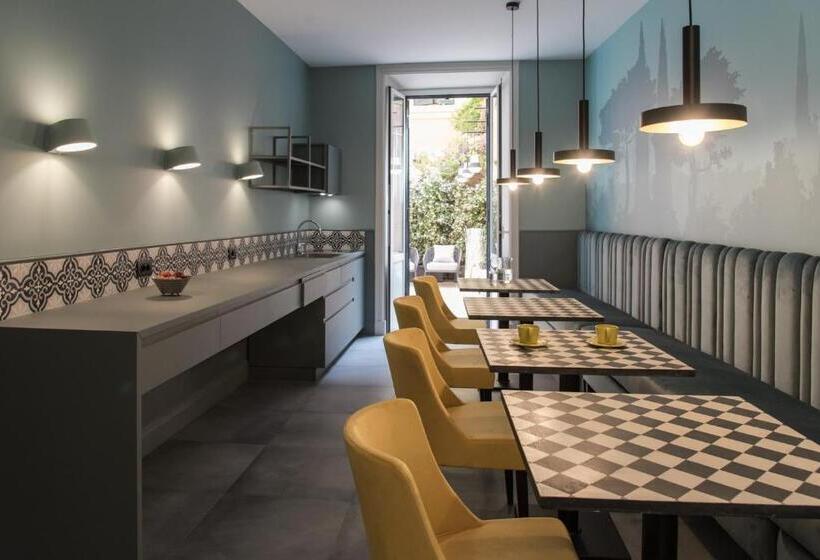 آپارتمان 1 خوابه با تراس, Domus Alberico