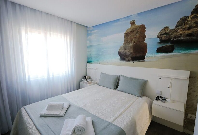 اتاق اساندارد با چشم‌انداز جانبی به دریا, Golden Beach Guest House & Rooftop Bar