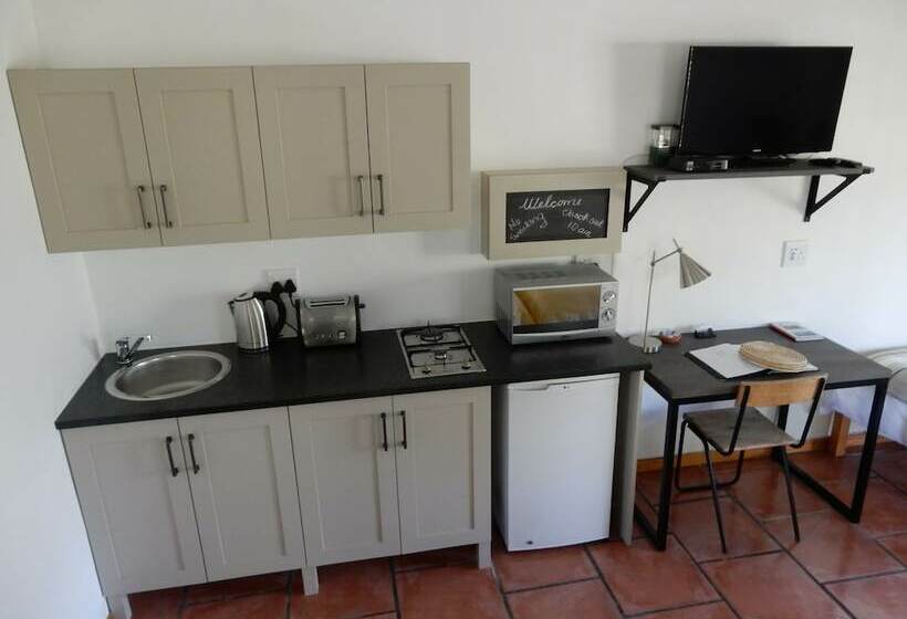 חדר קומפורט לשלושה, Mountain View Swellendam