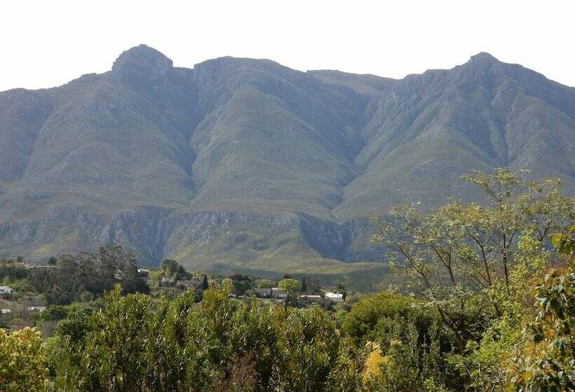 חדר קומפורט לשלושה, Mountain View Swellendam