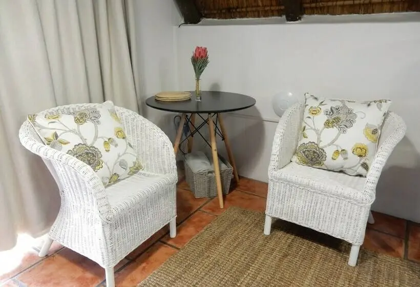 اتاق راحتی سه تخته, Mountain View Swellendam