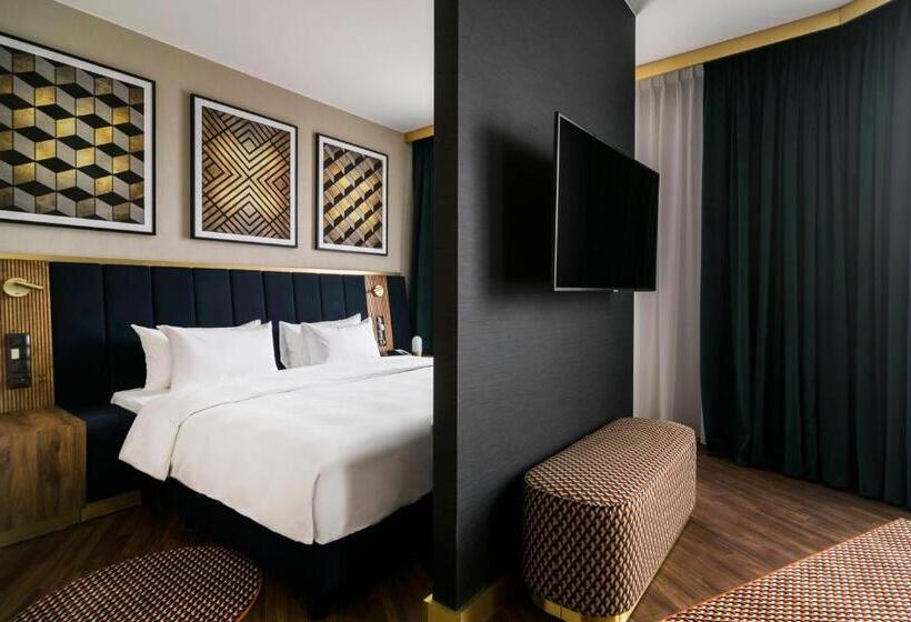 سوییت جونیور, Radisson Blu Hotel Sopot