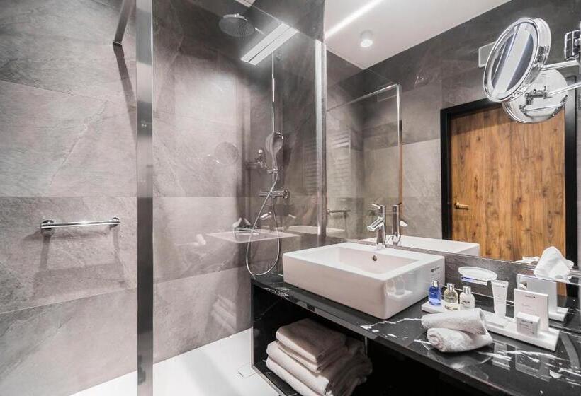 اتاق سوپریور با بالکن, Radisson Blu Hotel Sopot