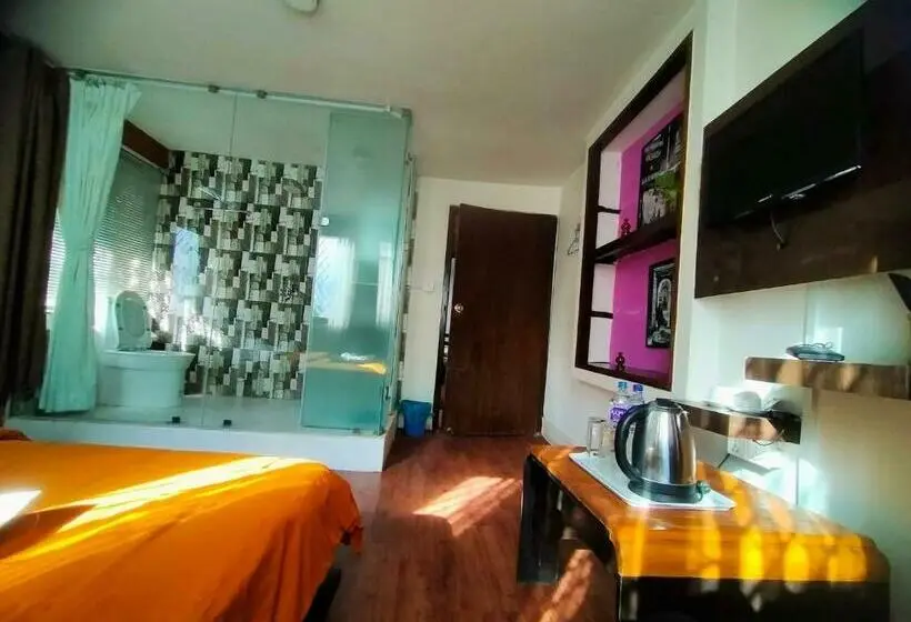 اتاق لوکس, The Majestic Bed & Breakfast