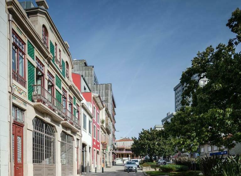 آپارتمان 1 خوابه با چشمانداز باغ, Trindade Premium Apartments