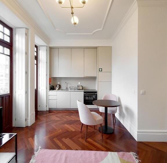 آپارتمان 1 خوابه با چشمانداز باغ, Trindade Premium Apartments