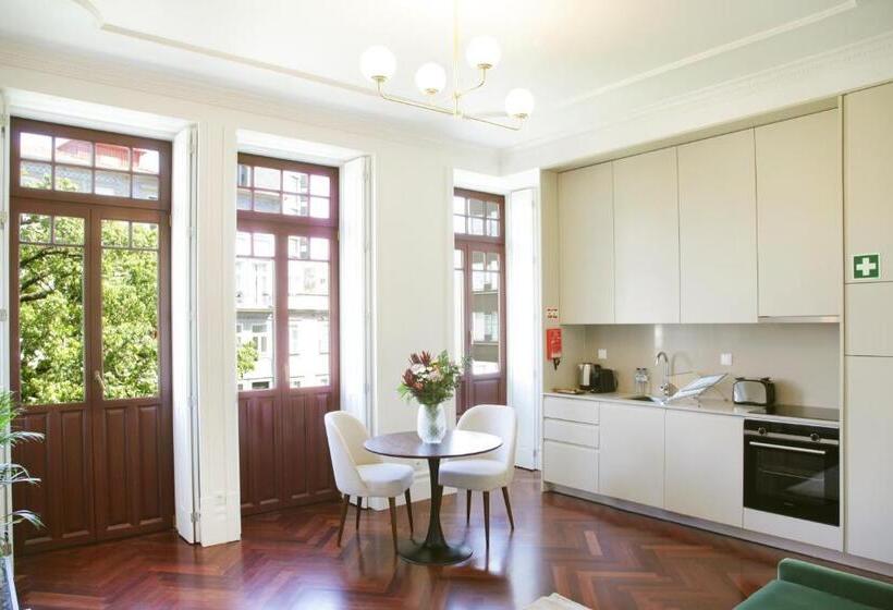 آپارتمان 1 خوابه با چشمانداز باغ, Trindade Premium Apartments