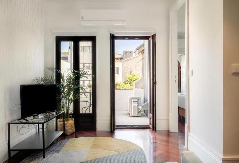 آپارتمان 1 خوابه با تراس, Trindade Premium Apartments