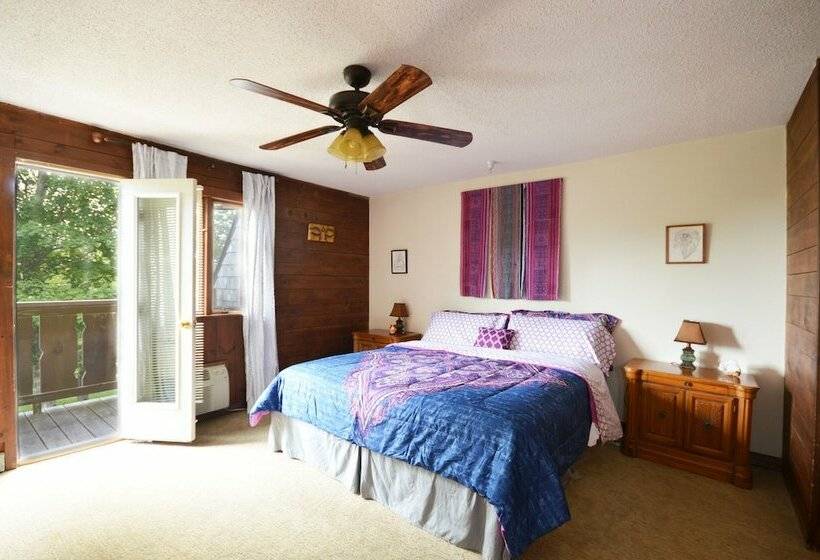 غرفة قياسية سرير مزدوج, Lotus Mountain Retreat