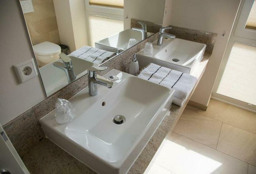 סוויטת דלוקס נוף לים, Ostseestrandhausholnis