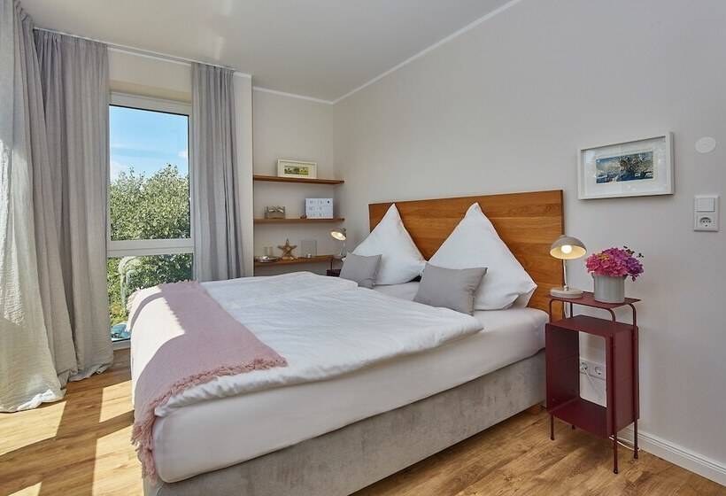 סוויטה משפחתית, Ostseestrandhausholnis