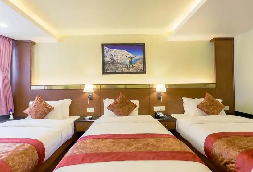 اتاق لوکس سه تخته, Thamel Boutique