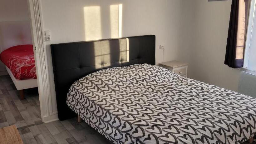 ファミリールーム, Auberge Gauloise