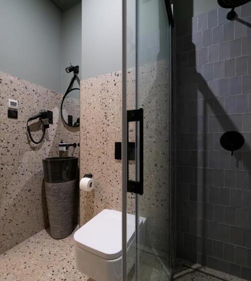 디럭스 룸 킹사이즈 침대, Nest