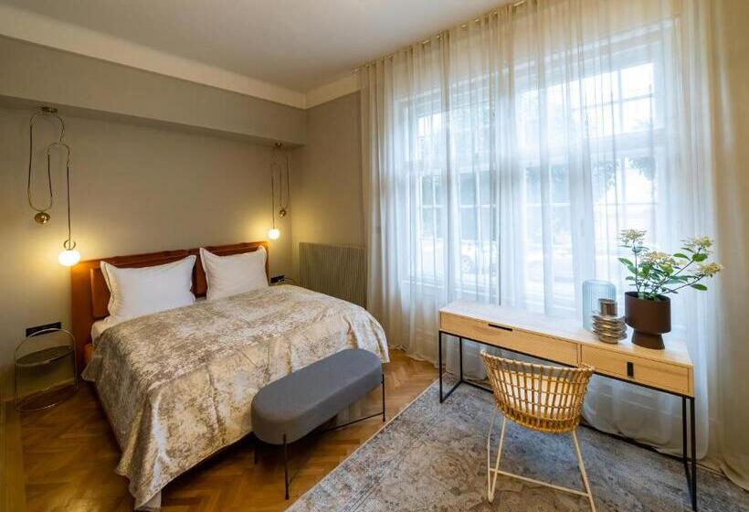 디럭스 룸 킹사이즈 침대, Nest