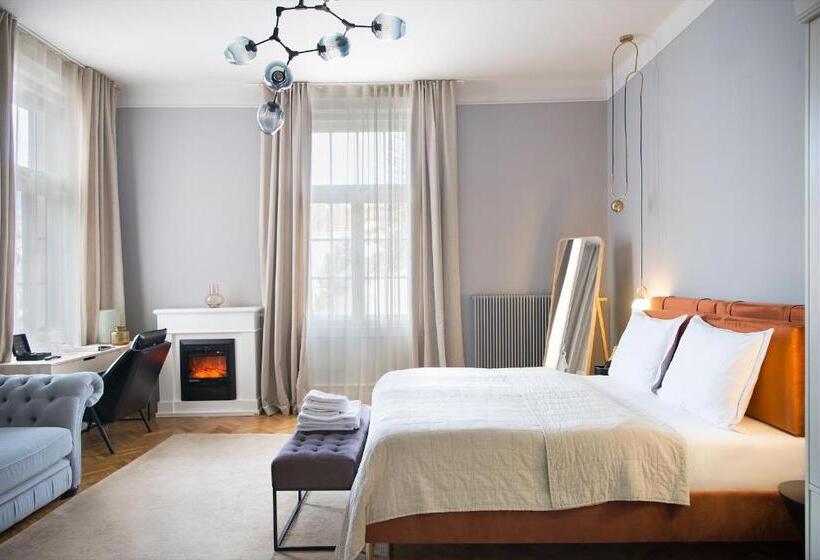 디럭스 룸 킹사이즈 침대, Nest