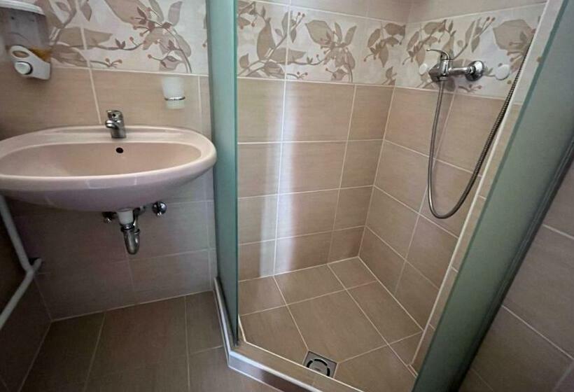 Номер Стандарт, Parrag Panzió Mátraszentimre