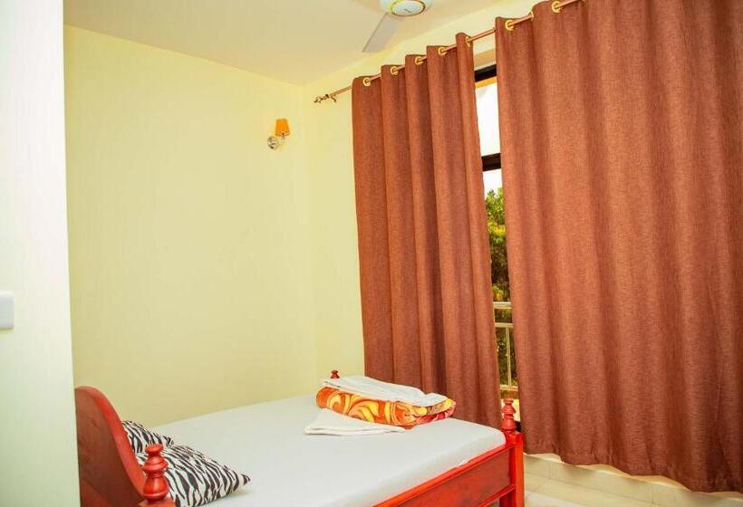 スタンダードシングルルーム, Kilimanjaro White House