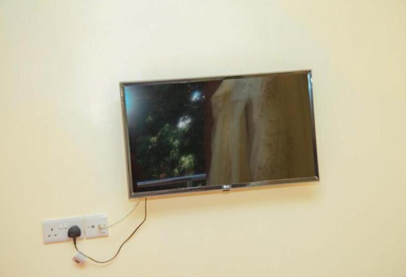 スタンダードトリプルルーム, Kilimanjaro White House